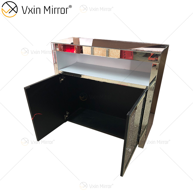 LED Glass Decor WXF-2123 خزانة دولاب مع أدراج معطي