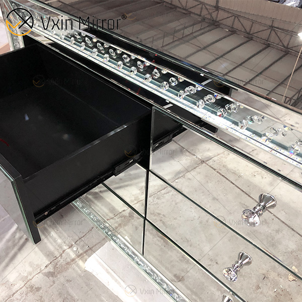 حار بيع تصميم جديد WXF-2139 LED مثمنة أزياء بسيطة ماكياج مرآة مجلس الوزراء مباراة LED