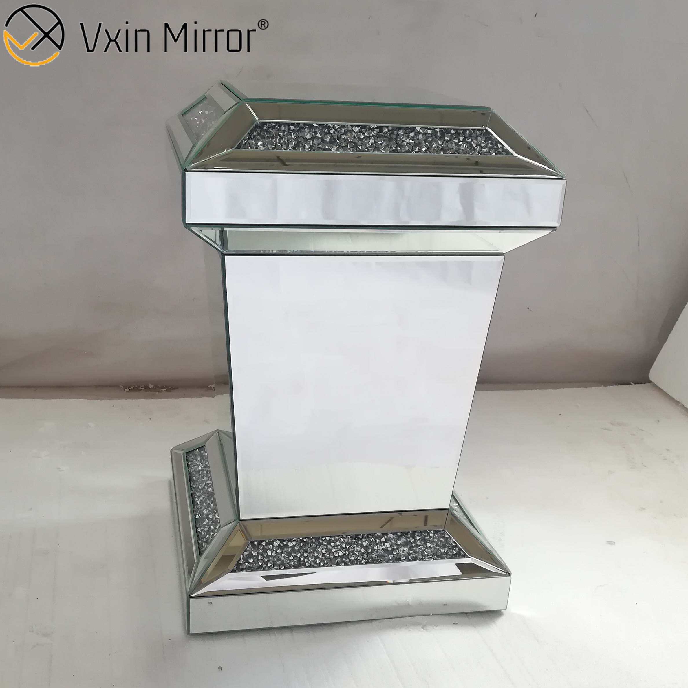 مرآة Vxin WXF-725 حديثة مستطيلة الماس معكوسة طاولة جانبية ثلاثية الأبعاد مرآة نهاية طاولة لغرفة المعيشة