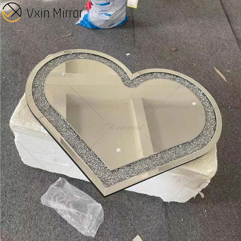 توريد مصنع مرآة Vxin طاولة وحدة تحكم بتصميم قلب كريستال فضي مع مدخل مرآة لأثاث غرفة المعيشة