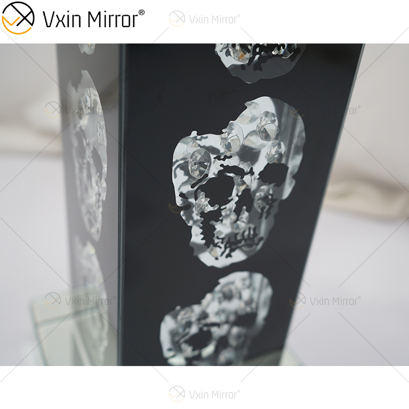 Vxin Supply Gothic Style WXTL-79 فضي أسود الجمجمة مصباح مرآة طاولة مع عاكس الضوء للفندق