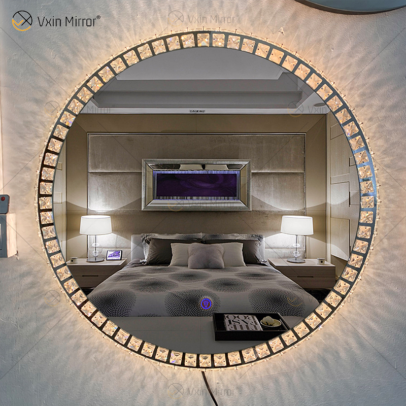WXDL-115 LED 3 لون فاتح بإطار فضي كريستالي مقاوم للماء مزود طاقة 4 مم مرآة حماية بيئية خالية من النحاس