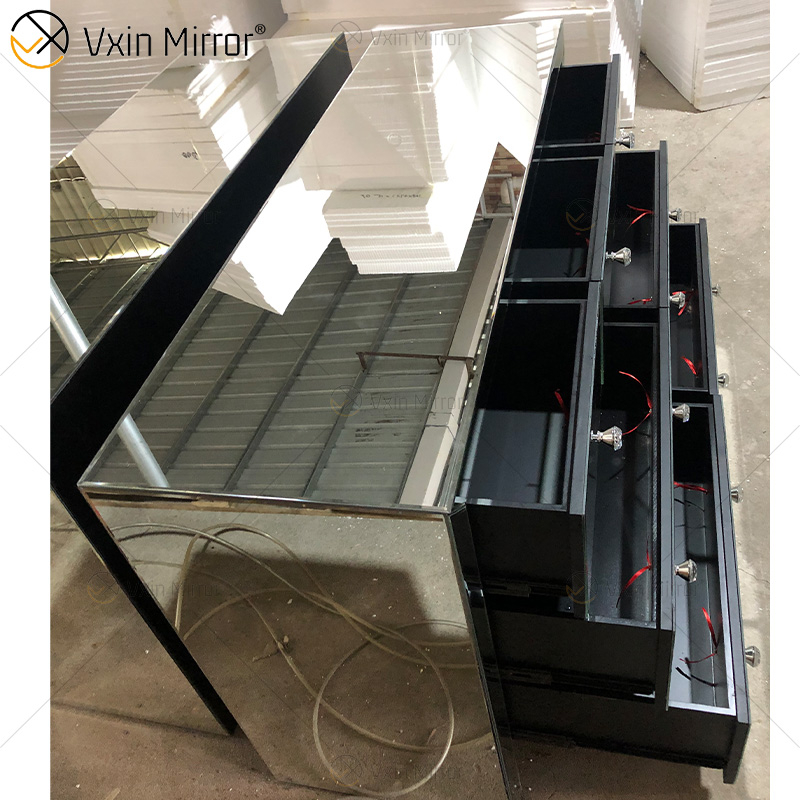 حار بيع WXWF-817 مجلس الوزراء الطراز الحديث مع المزيد من الأدراج تصميم غرفة المعيشة أو غرفة الطعام خزانة فضية