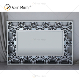 ديكور الحائط WXM-1120 وحدات الحائط التليفزيونية ذات المرآة المصنوعة من الكريستال الفاخر بتصميم عصري