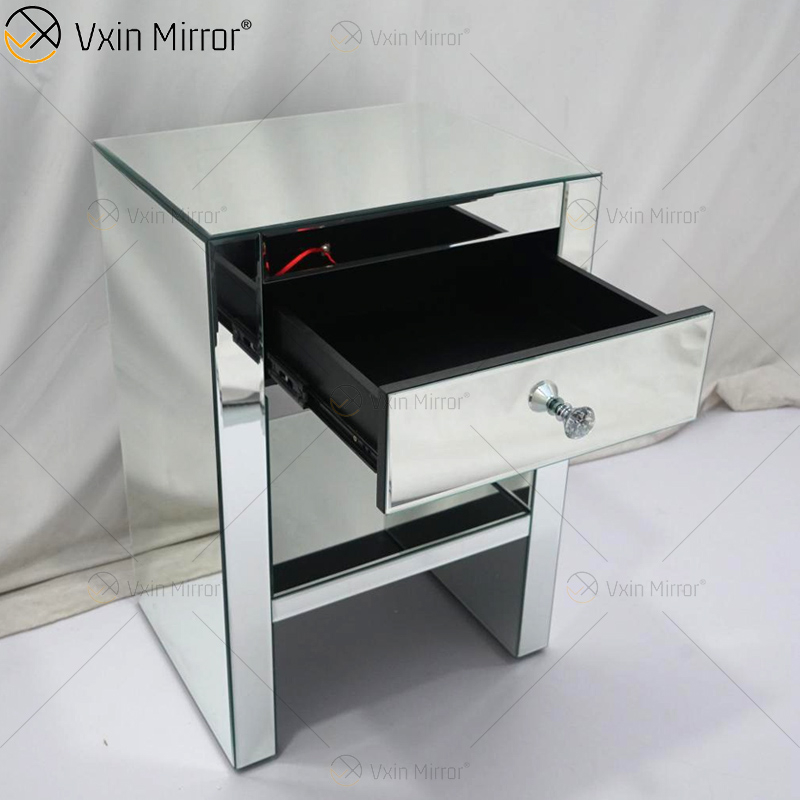 منضدة منضدة كريستالية للأثاث الفضي من Vanity Modern WXF-242 مع درج واحد منضدة بجانب السرير معكوسة
