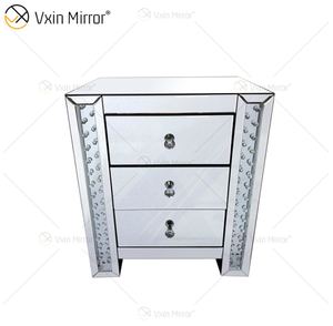 Vxin Crystal Decor WXF-274 Silver Tallboy Crystal Mirror طاولة بجانب السرير مع 3 أدراج منضدة مرآة