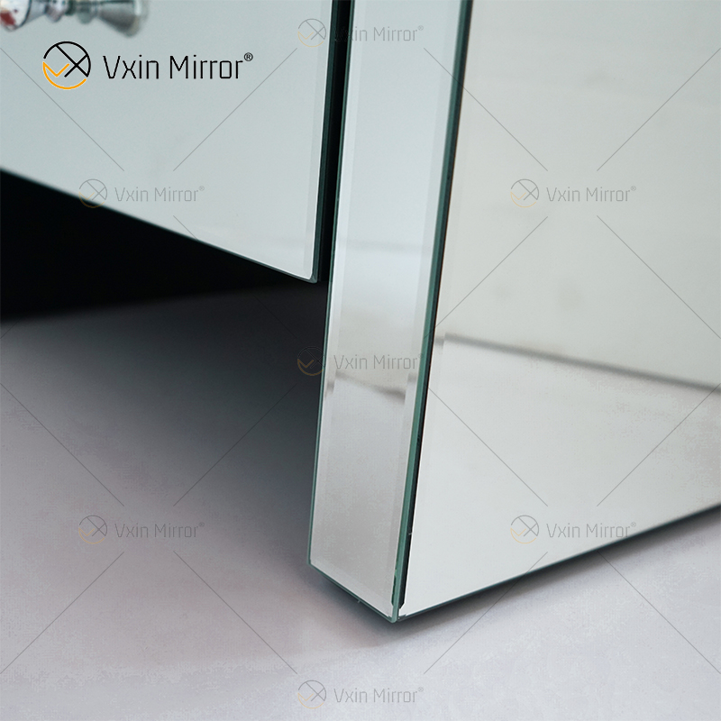 Factory Modern WXF-032 ثلاثة أدراج فضية زجاجية عاكسة منضدة بجانب السرير