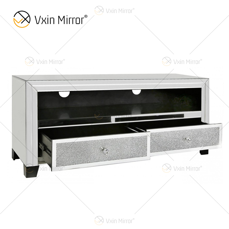 خزانة تلفاز فضية من Vxin Mirror Furniture مع درجين من الماس المكسر