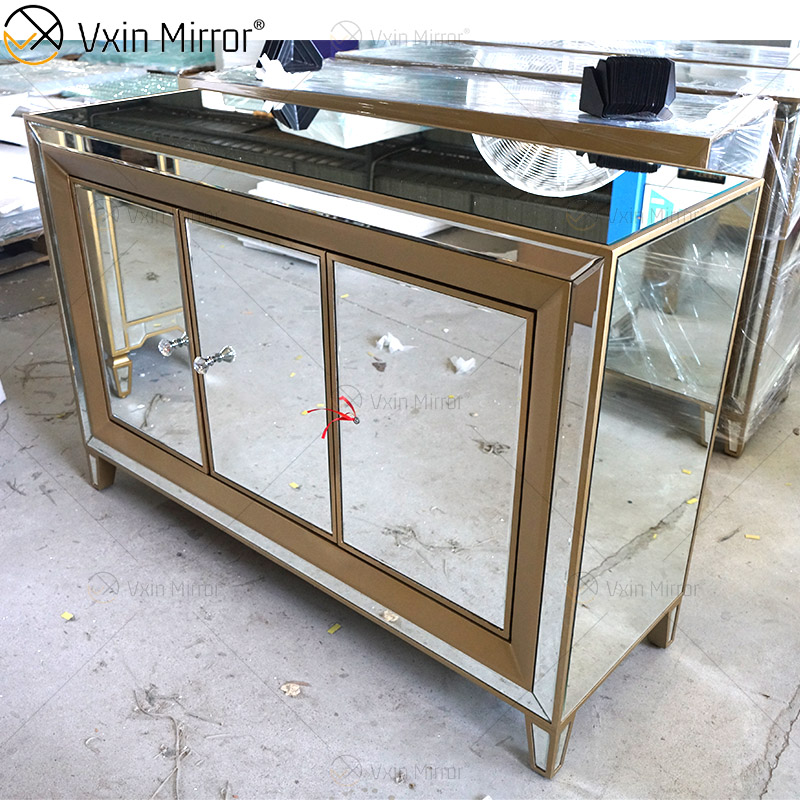 خزانة جانبية بتصميم ذهبي من Champage WXF-268 خزانة دولاب فاخرة مع أدراج المعطي