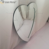 ثلاثية الأبعاد على شكل قلب مرايا معلقة على الحائط بدون إطار حديث مشطوف حافة تصميم الحمام مرآة غرفة نوم الغرور مرآة للمكياج WXM-2090
